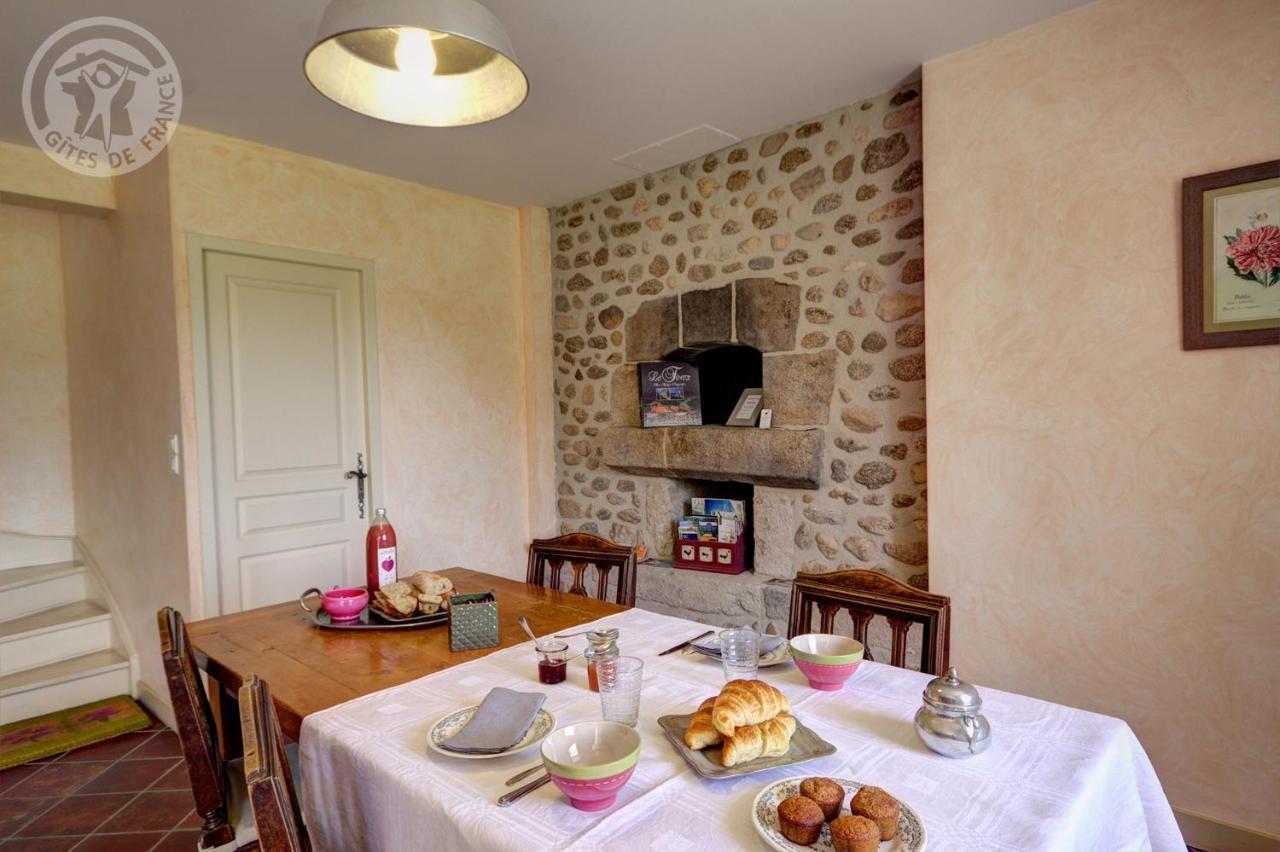 Chambres D'Hotes Ondine Et Igor Saint-Marcellin-en-Forez Kültér fotó
